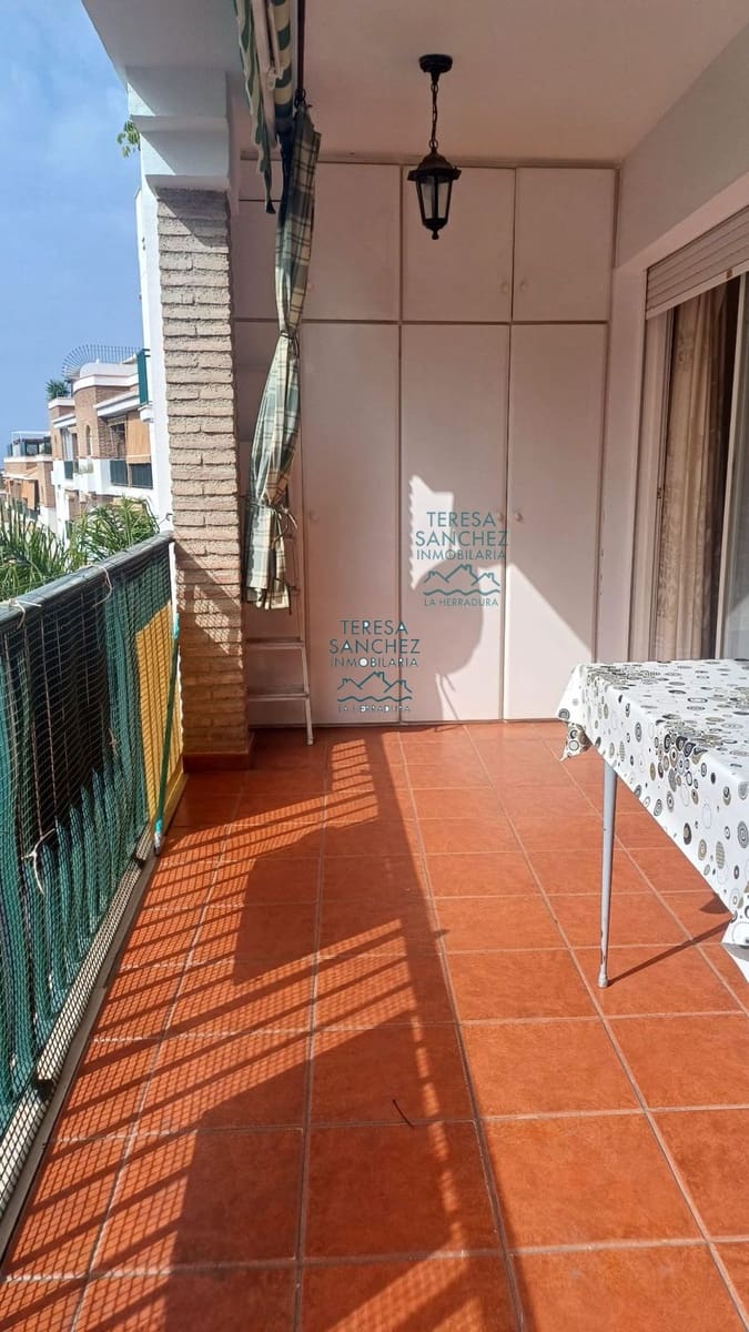 3 bedroom Flat for sale in Almunecar with garage - € 299,000 (Ref: 8932566)