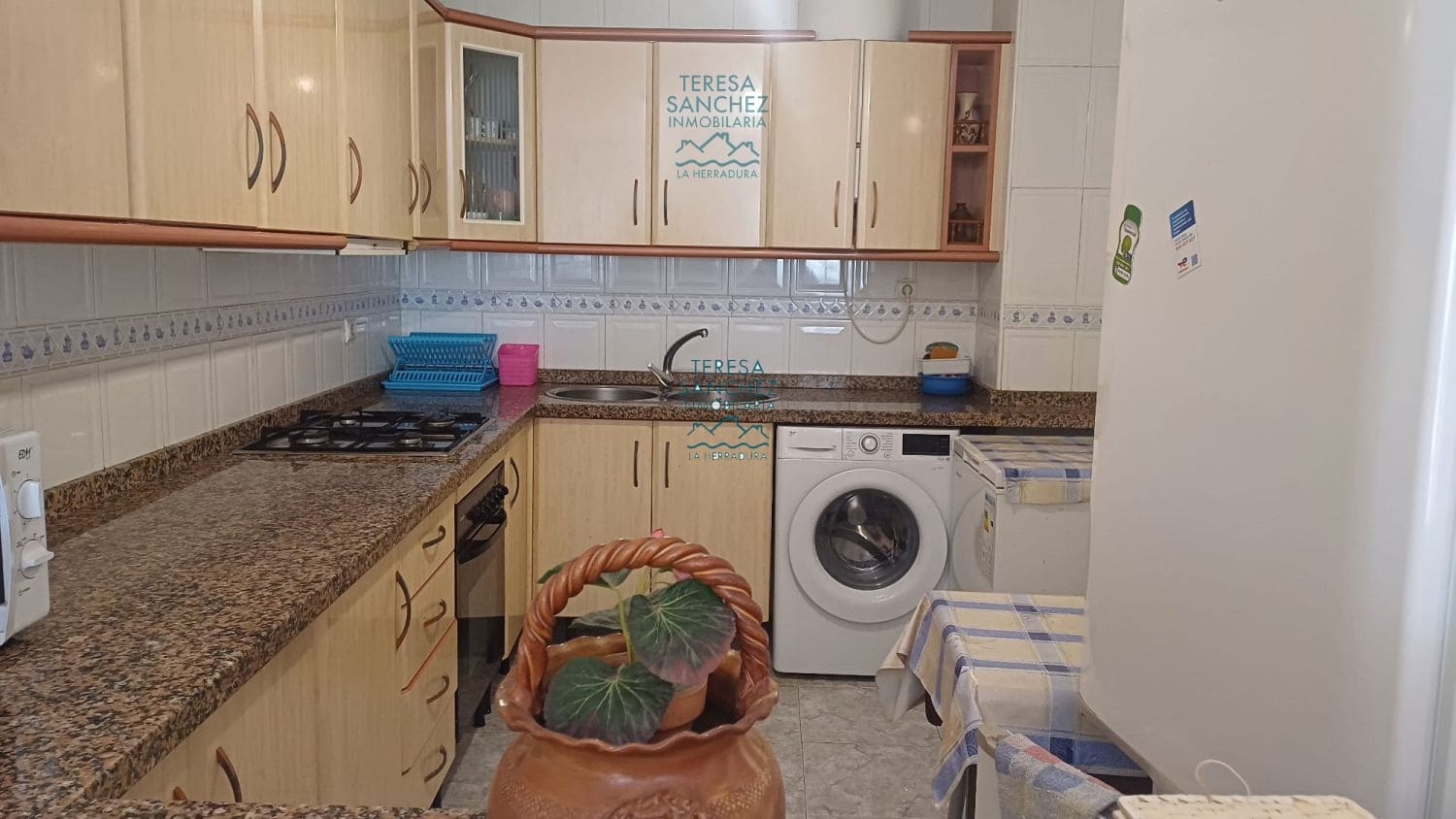 3 bedroom Flat for sale in Almunecar with garage - € 299,000 (Ref: 8932566)