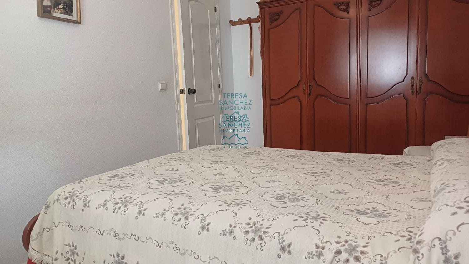 3 bedroom Flat for sale in Almunecar with garage - € 299,000 (Ref: 8932566)