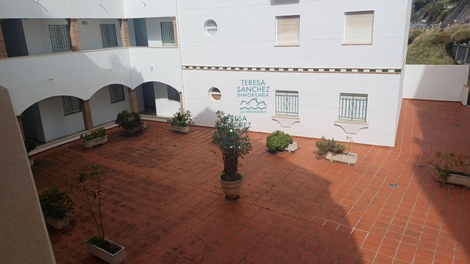 3 bedroom Flat for sale in Almunecar with garage - € 299,000 (Ref: 8932566)
