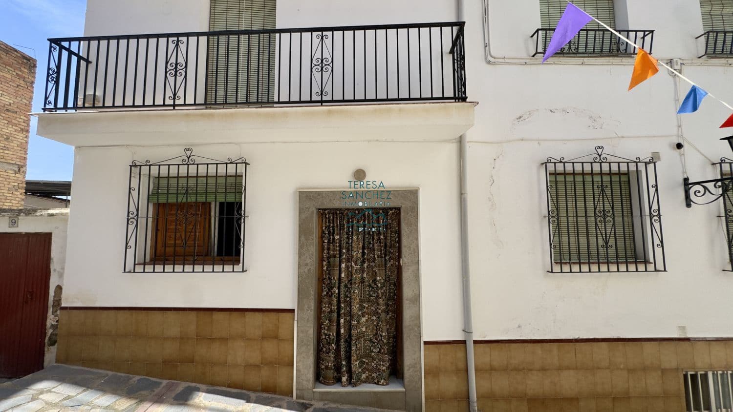 4 bedroom Townhouse for sale in Jete - € 168,000 (Ref: 9639310)