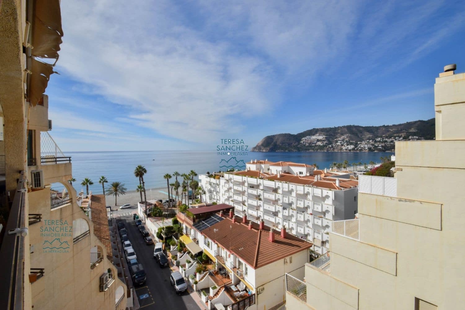 2 bedroom Apartment for sale in La Herradura - € 375,000 (Ref: 9651677)
