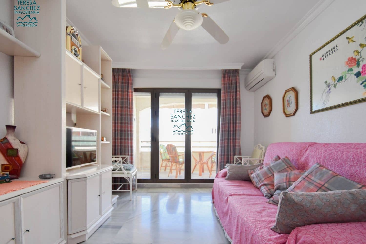 2 bedroom Apartment for sale in La Herradura - € 375,000 (Ref: 9651677)