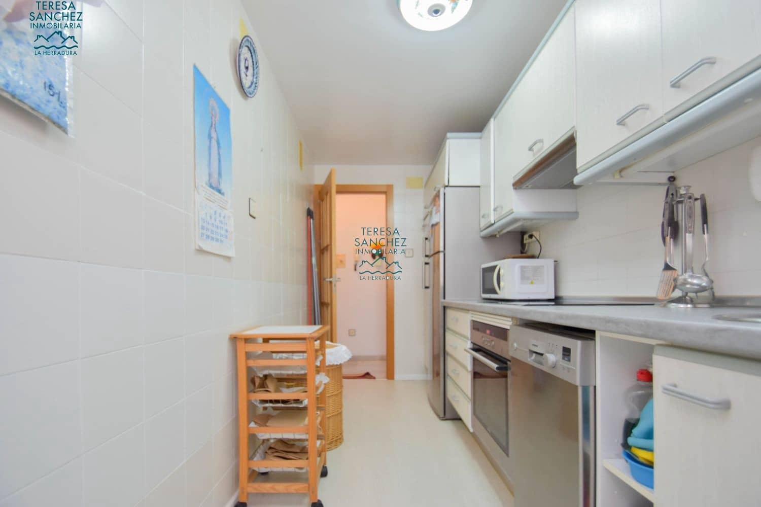 2 bedroom Apartment for sale in La Herradura - € 375,000 (Ref: 9651677)