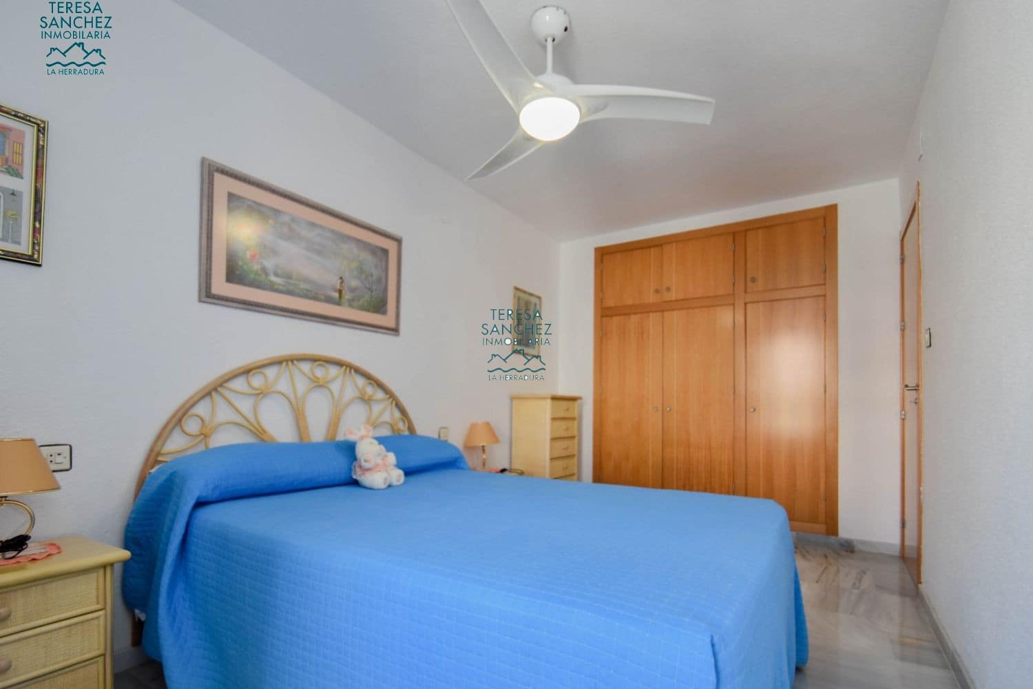 2 bedroom Apartment for sale in La Herradura - € 375,000 (Ref: 9651677)