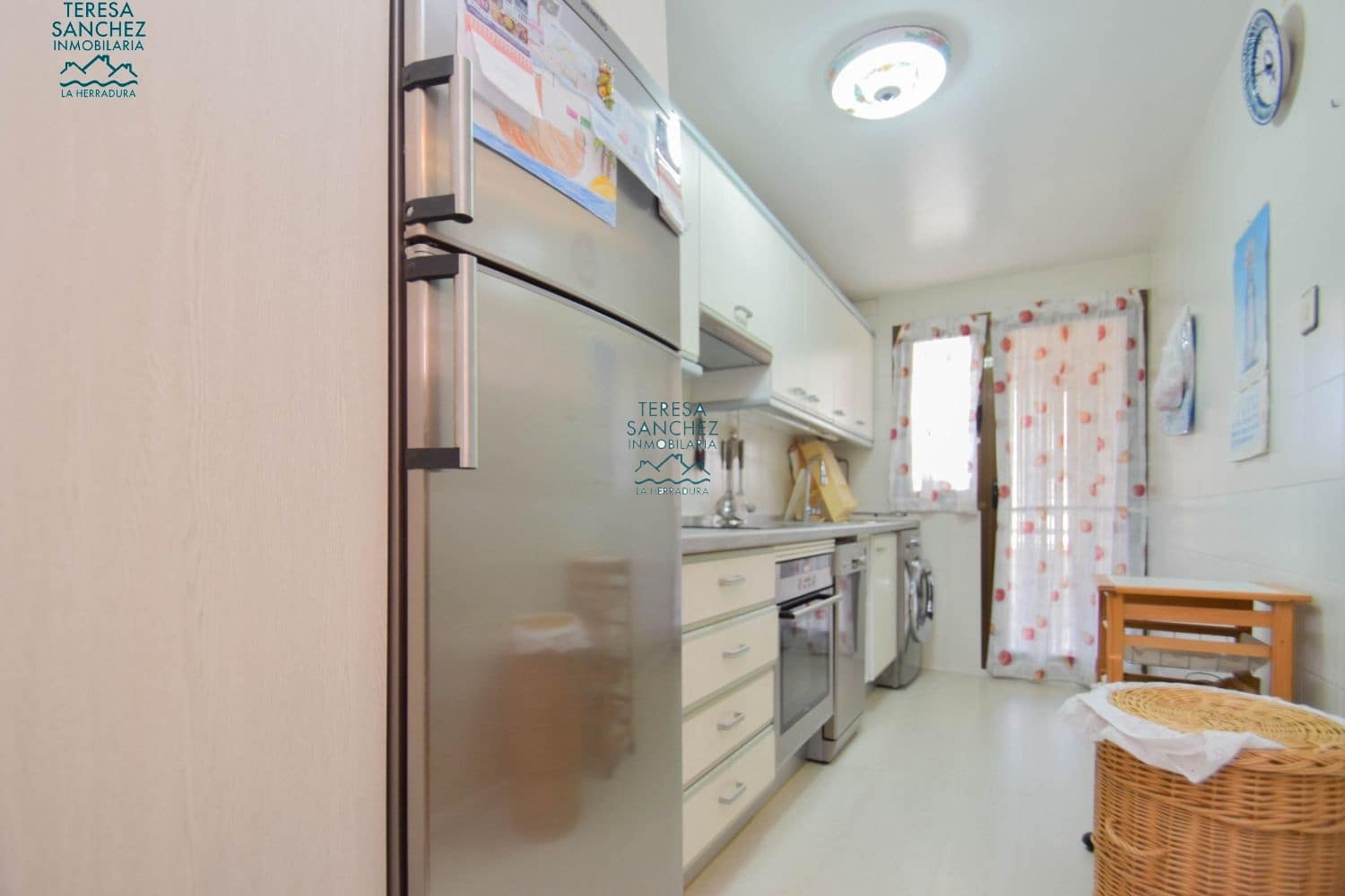 2 bedroom Apartment for sale in La Herradura - € 375,000 (Ref: 9651677)