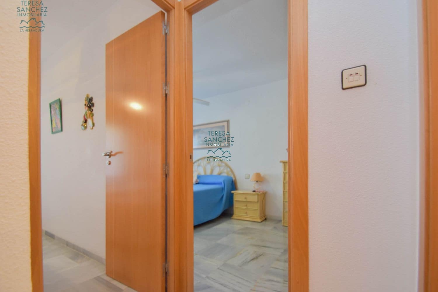 2 bedroom Apartment for sale in La Herradura - € 375,000 (Ref: 9651677)