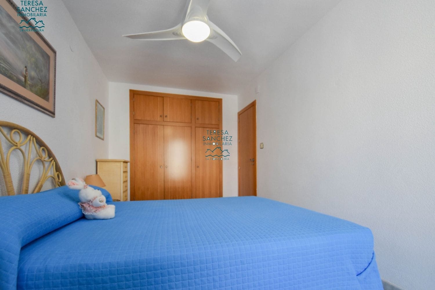 2 bedroom Apartment for sale in La Herradura - € 375,000 (Ref: 9651677)