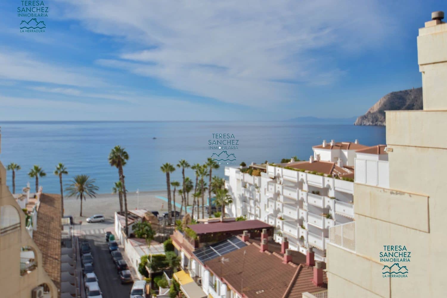 2 bedroom Apartment for sale in La Herradura - € 375,000 (Ref: 9651677)