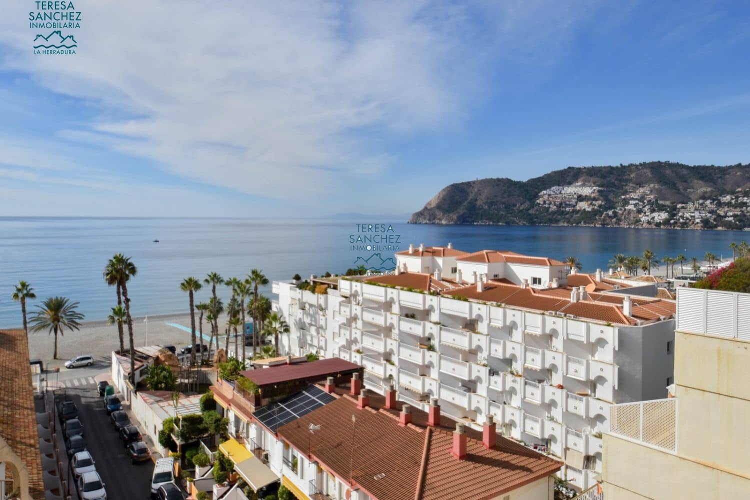 2 bedroom Apartment for sale in La Herradura - € 375,000 (Ref: 9651677)