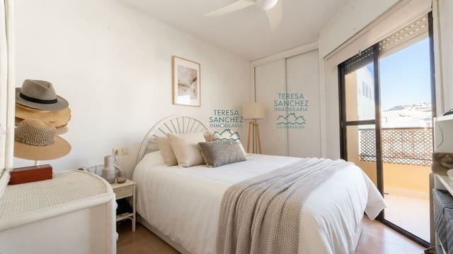 2 chambre Appartement à vendre à La Herradura, Almuñécar avec piscine - 310 000 € (Ref: 9780301)