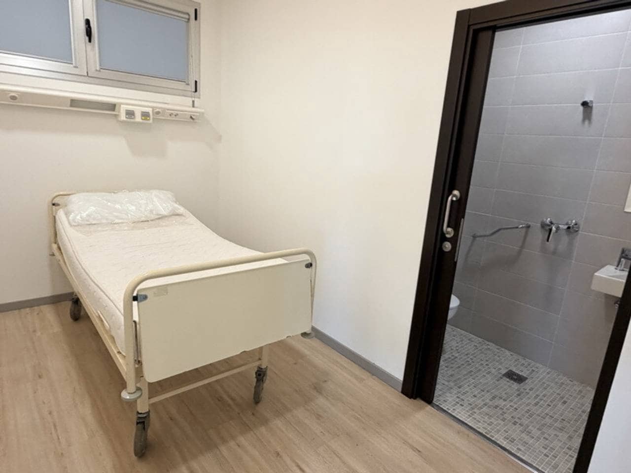 Gewerbe zu vermieten in Almunecar - 4.000 € (Ref: 10004779)