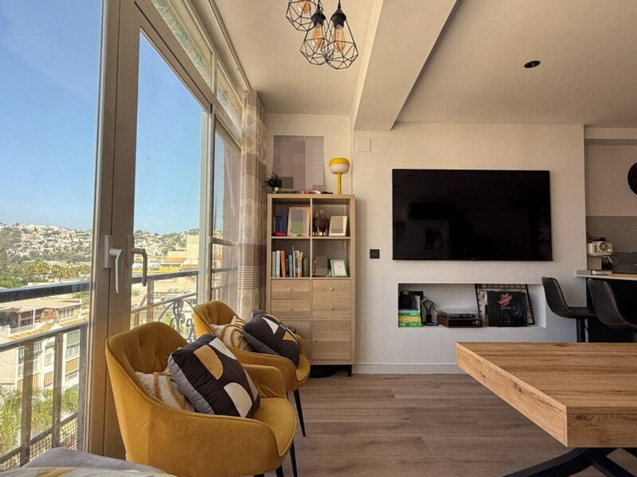2 bedroom Apartment for sale in Almunecar - € 279,000 (Ref: 10024894)