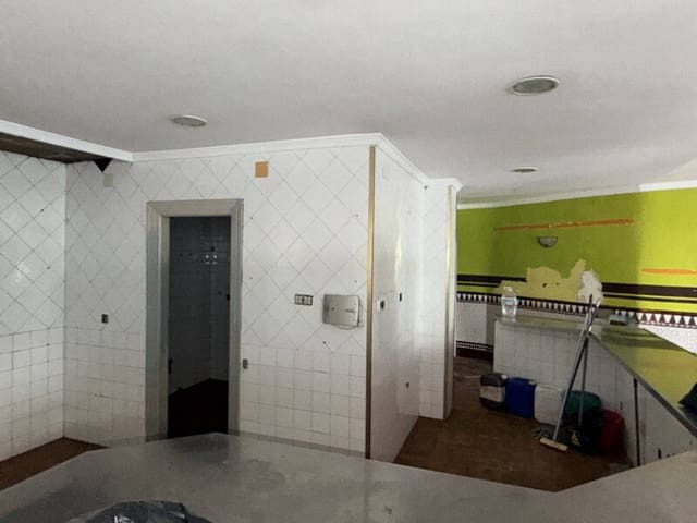 Kaupallinen myytävänä paikassa Almuñécar - 350 000 € (Ref: 10024996)
