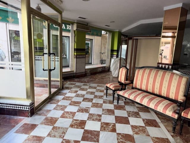 Kaupallinen myytävänä paikassa Almuñécar - 350 000 € (Ref: 10024996)