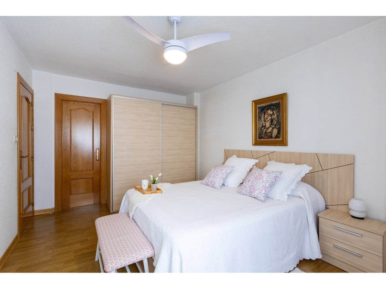2 bedroom Flat for sale in Almunecar with garage - € 369,000 (Ref: 10031372)