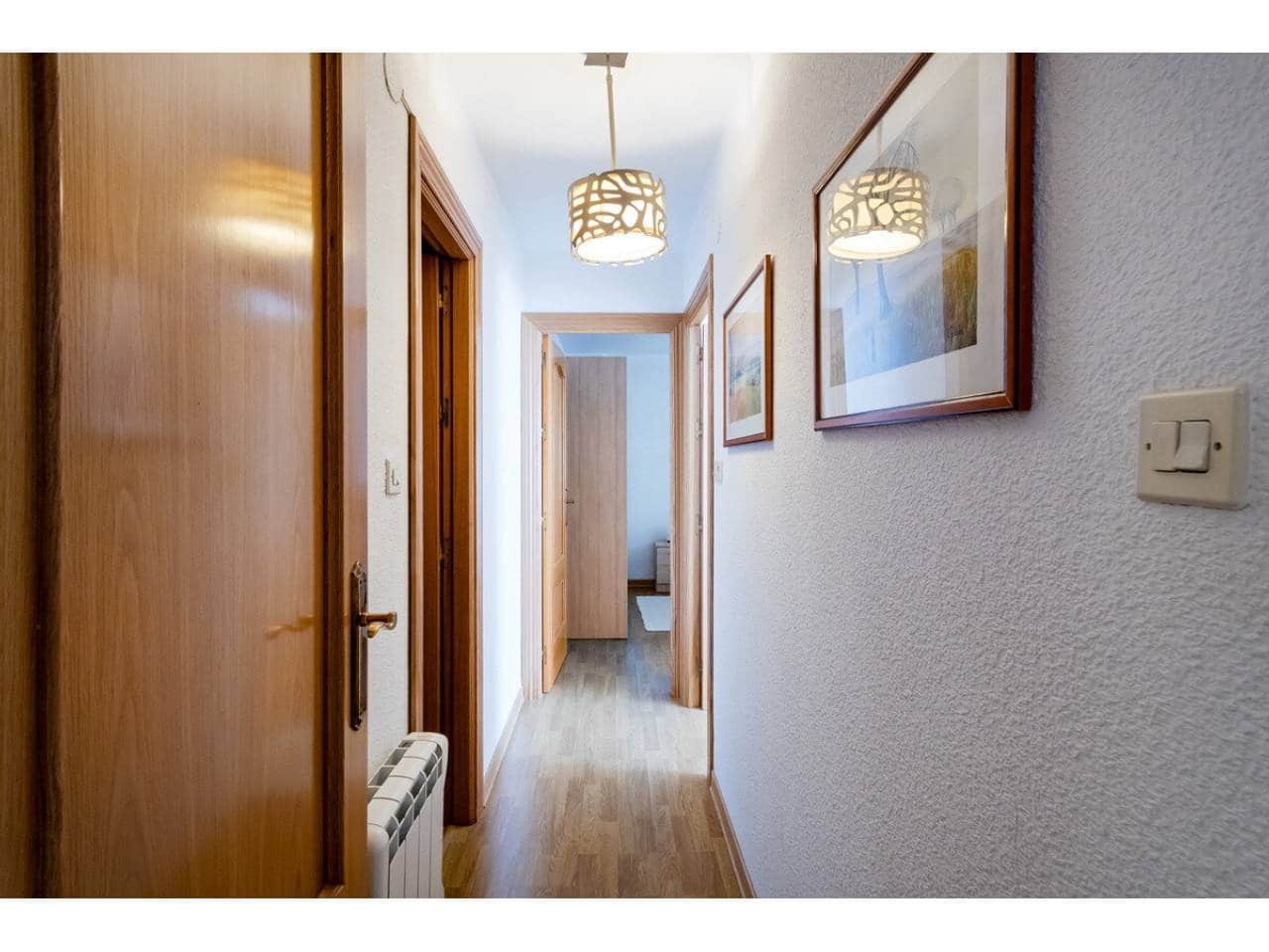 2 bedroom Flat for sale in Almunecar with garage - € 369,000 (Ref: 10031372)