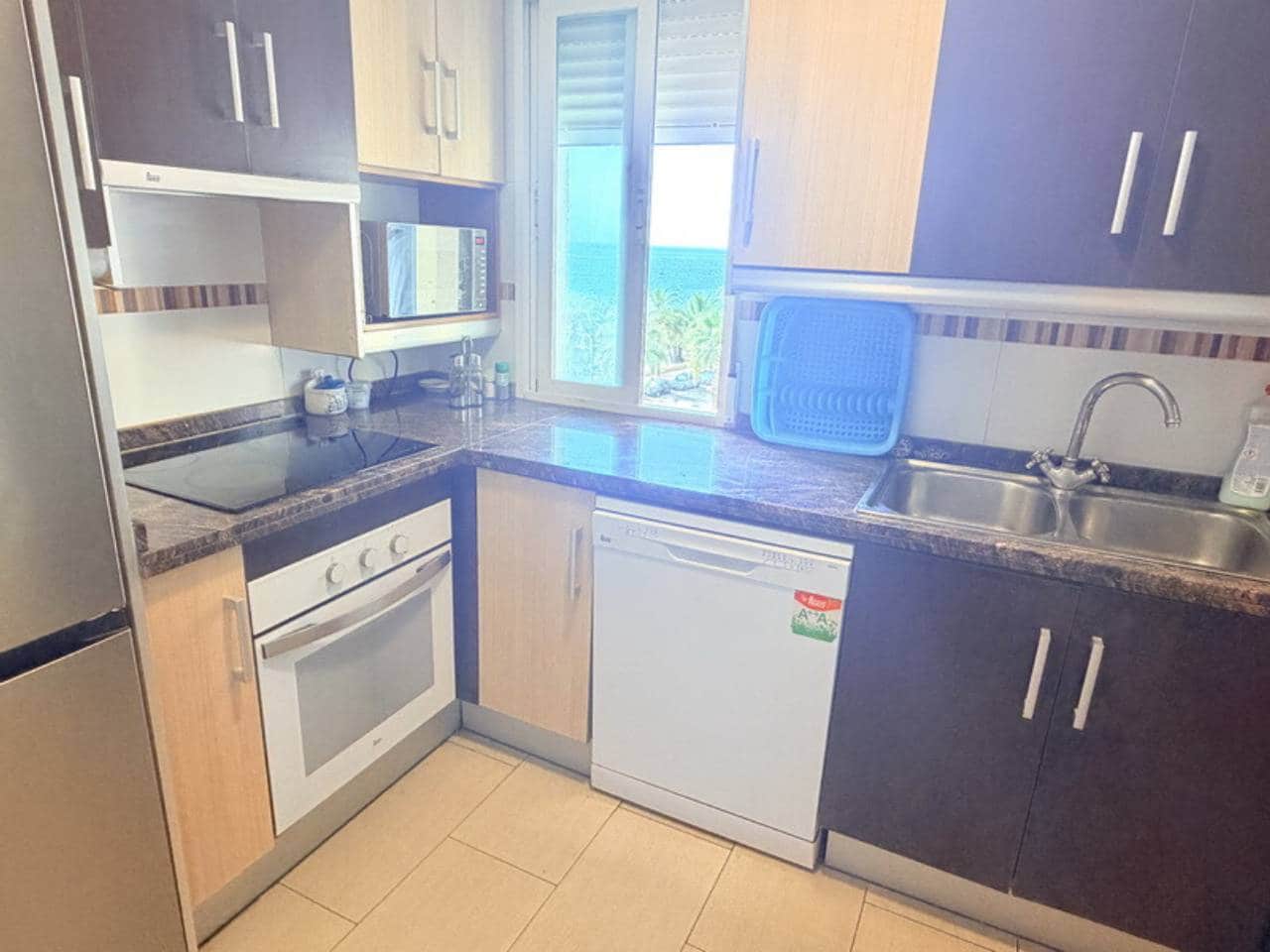 3 sovrum Lägenhet att hyra i Velilla - 1 000 € (Ref: 10033158)