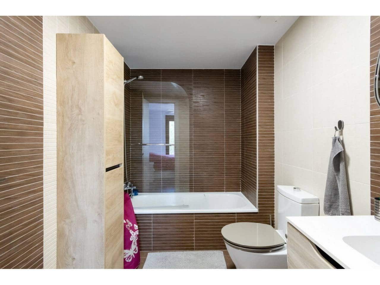 3 sypialnia Penthouse na sprzedaż w Salobrena z basenem garażem - 379 000 € (Ref: 10033378)