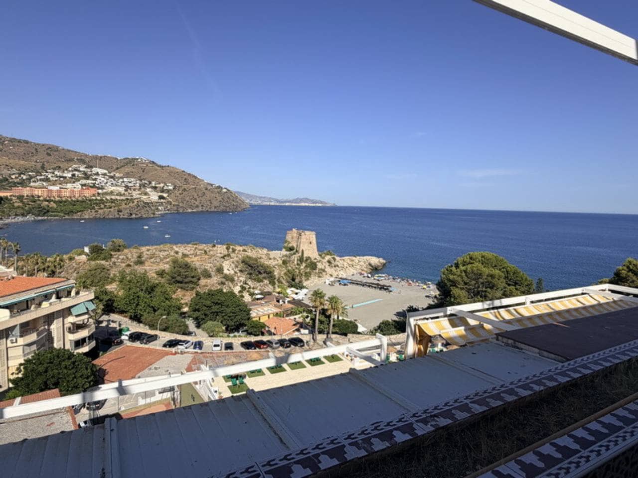 2 Zimmer Apartment zu vermieten in Velilla mit Pool - 1.200 € (Ref: 10094071)