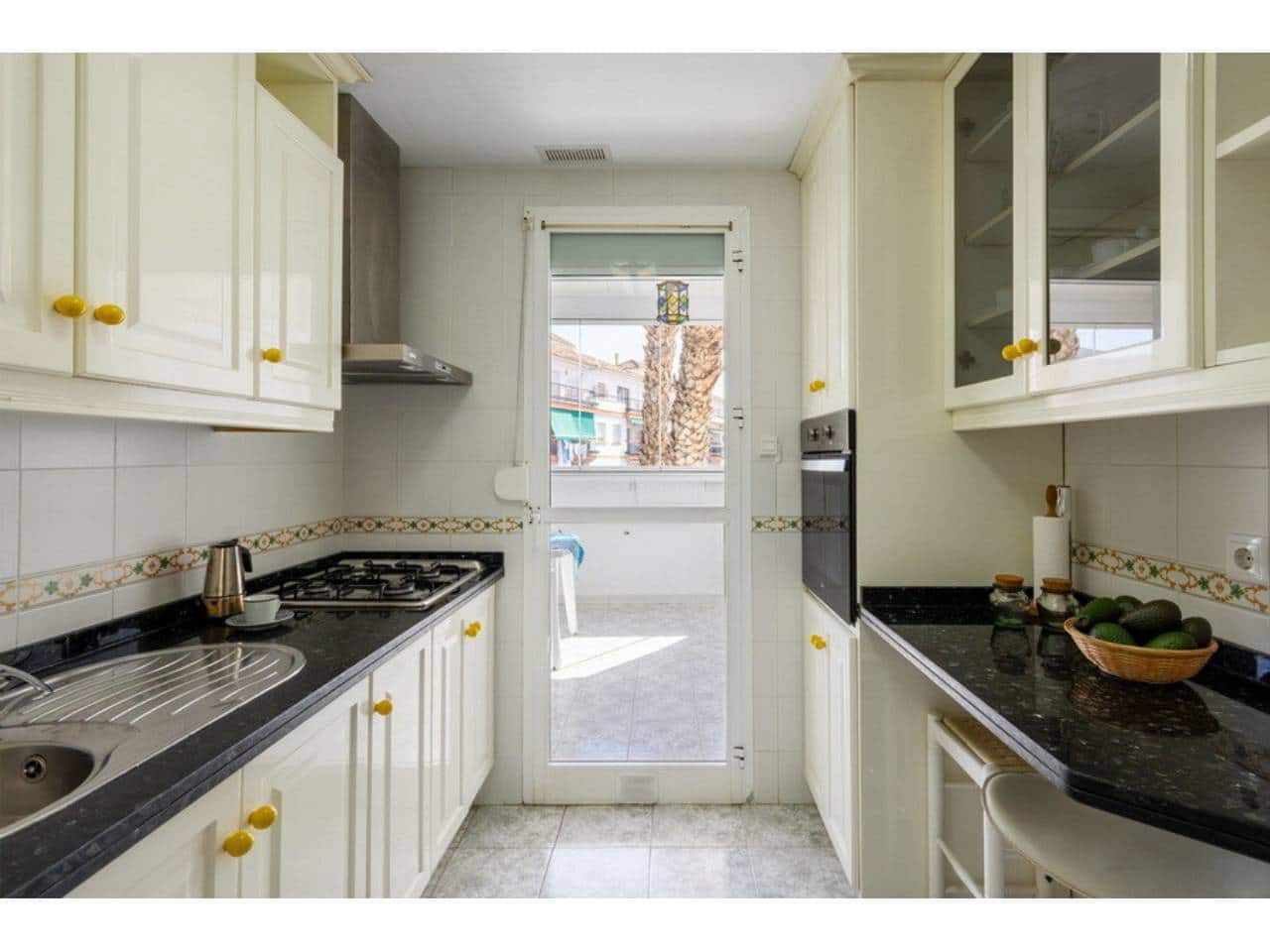2 slaapkamer Flat te koop in Velilla met zwembad garage - € 290.000 (Ref: 10095651)