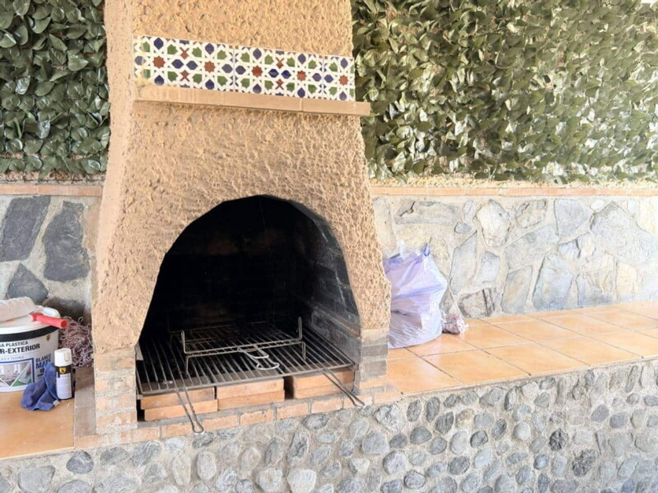 2 bedroom Villa for rent in Taramay with pool garage - € 1,100 (Ref: 10108653)
