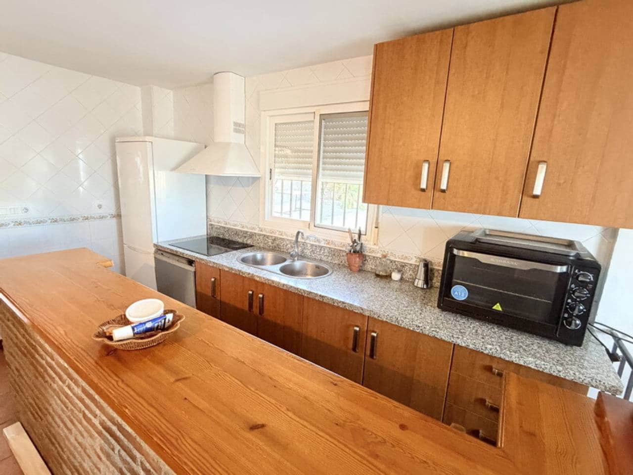 2 bedroom Villa for rent in Taramay with pool garage - € 1,100 (Ref: 10108653)