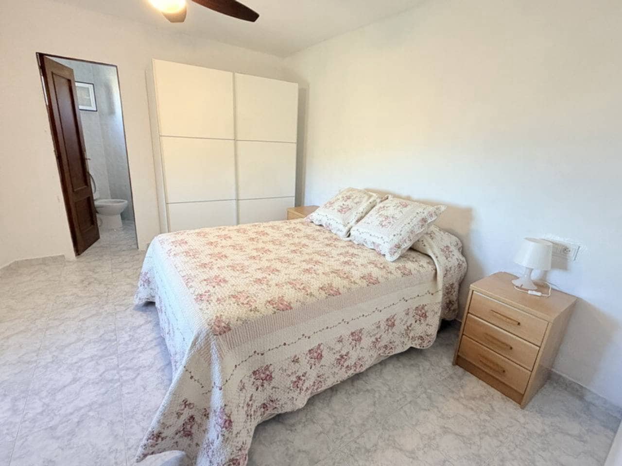 2 bedroom Villa for rent in Taramay with pool garage - € 1,100 (Ref: 10108653)