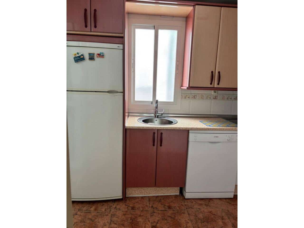 2 slaapkamer Appartement te huur in Velilla - € 800 (Ref: 10118417)
