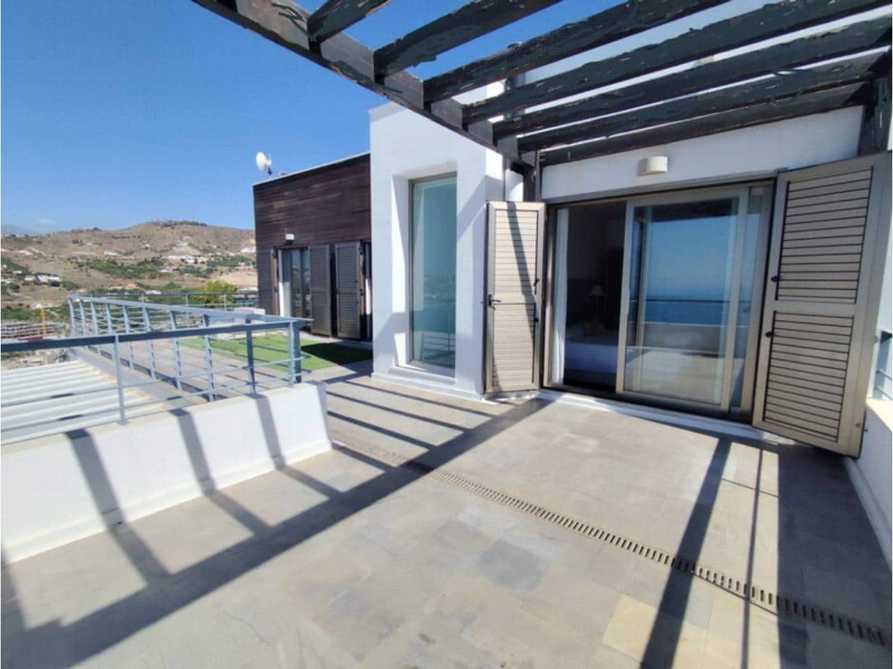 4 soveværelse Villa til salg i Taramay med swimmingpool garage - € 875.000 (Ref: 10136712)