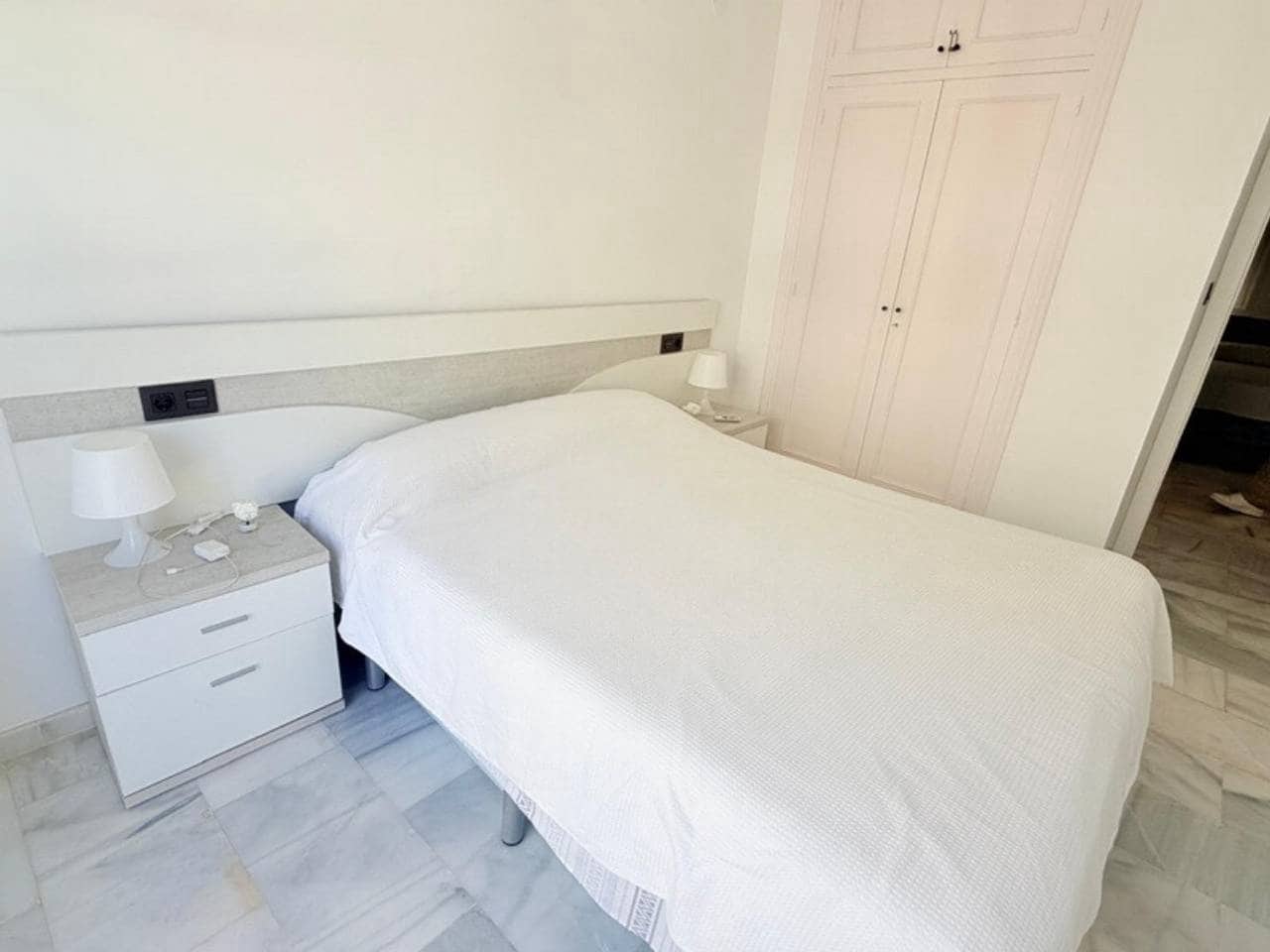 2 sypialnia Mieszkanie do wynajęcia w Velilla z basenem - 980 € (Ref: 10138990)