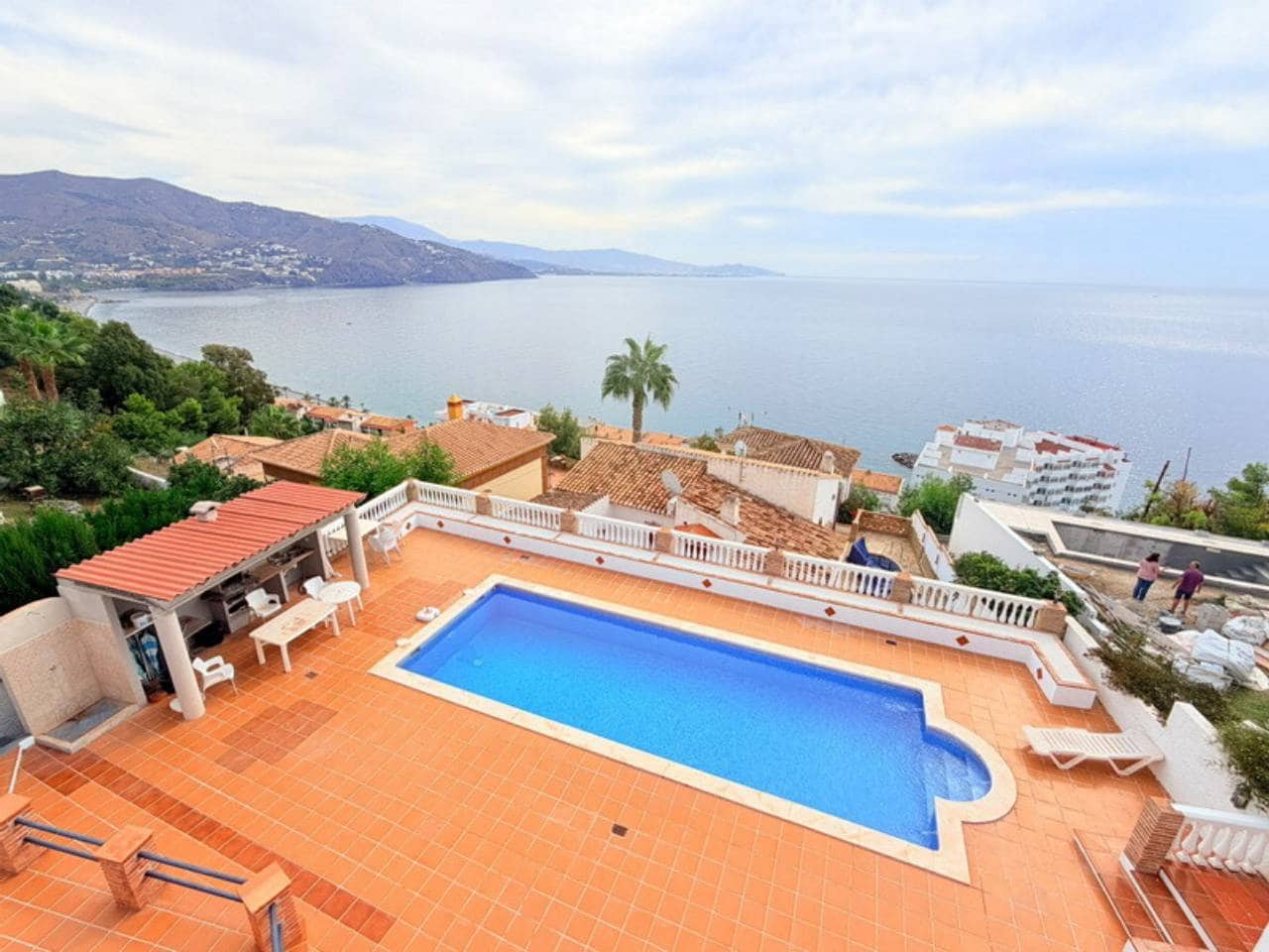 Apartamento de 3 habitaciones en Velilla en venta con piscina - 370.000 € (Ref: 10145667)