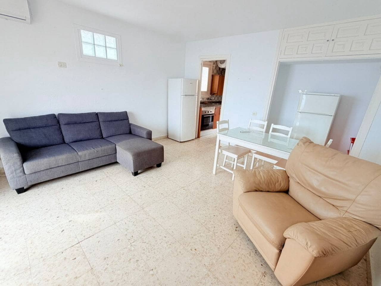 Apartamento de 3 habitaciones en Velilla en venta con piscina - 370.000 € (Ref: 10145667)