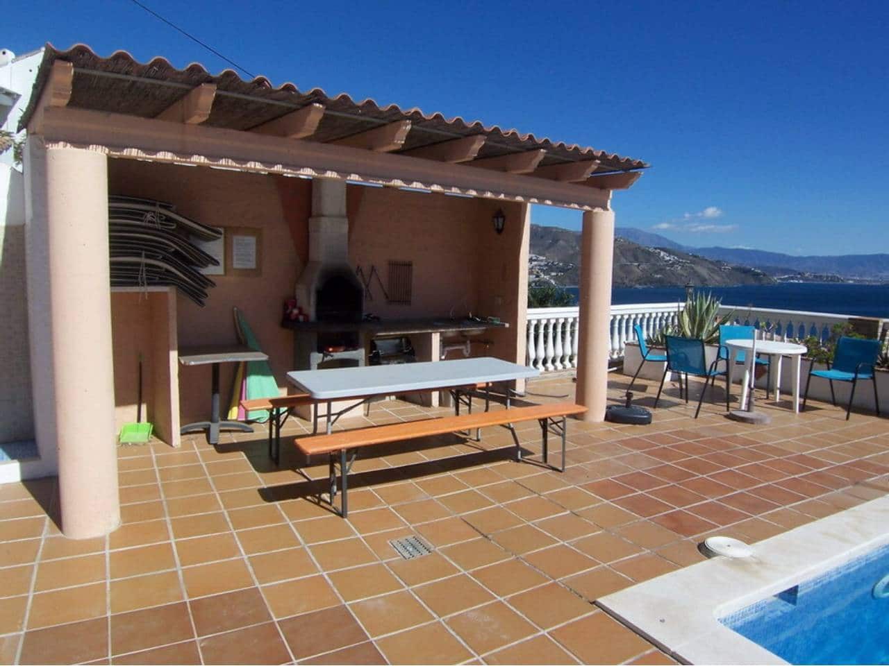 Apartamento de 3 habitaciones en Velilla en venta con piscina - 370.000 € (Ref: 10145667)