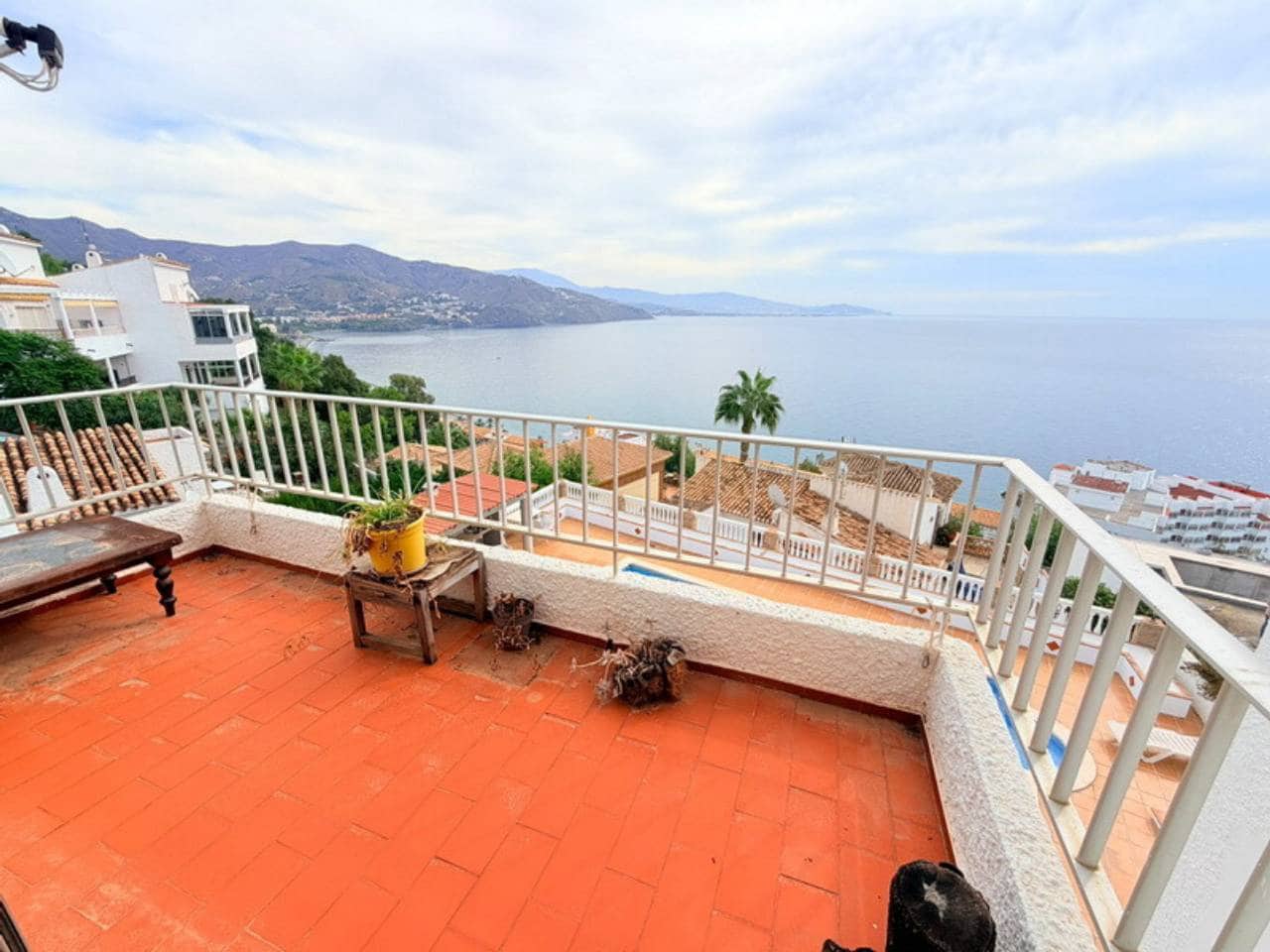Apartamento de 3 habitaciones en Velilla en venta con piscina - 370.000 € (Ref: 10145667)