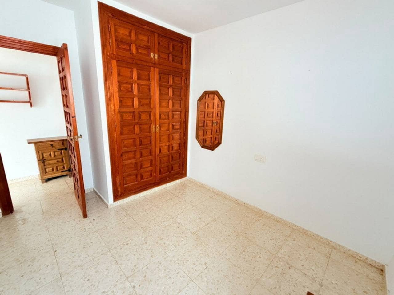 Apartamento de 3 habitaciones en Velilla en venta con piscina - 370.000 € (Ref: 10145667)