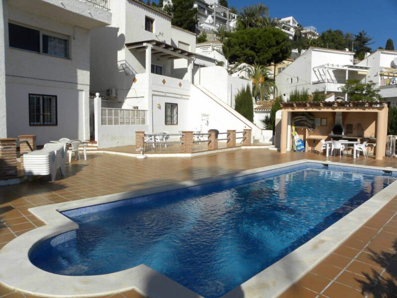 Apartamento de 3 habitaciones en Velilla en venta con piscina - 370.000 € (Ref: 10145667)