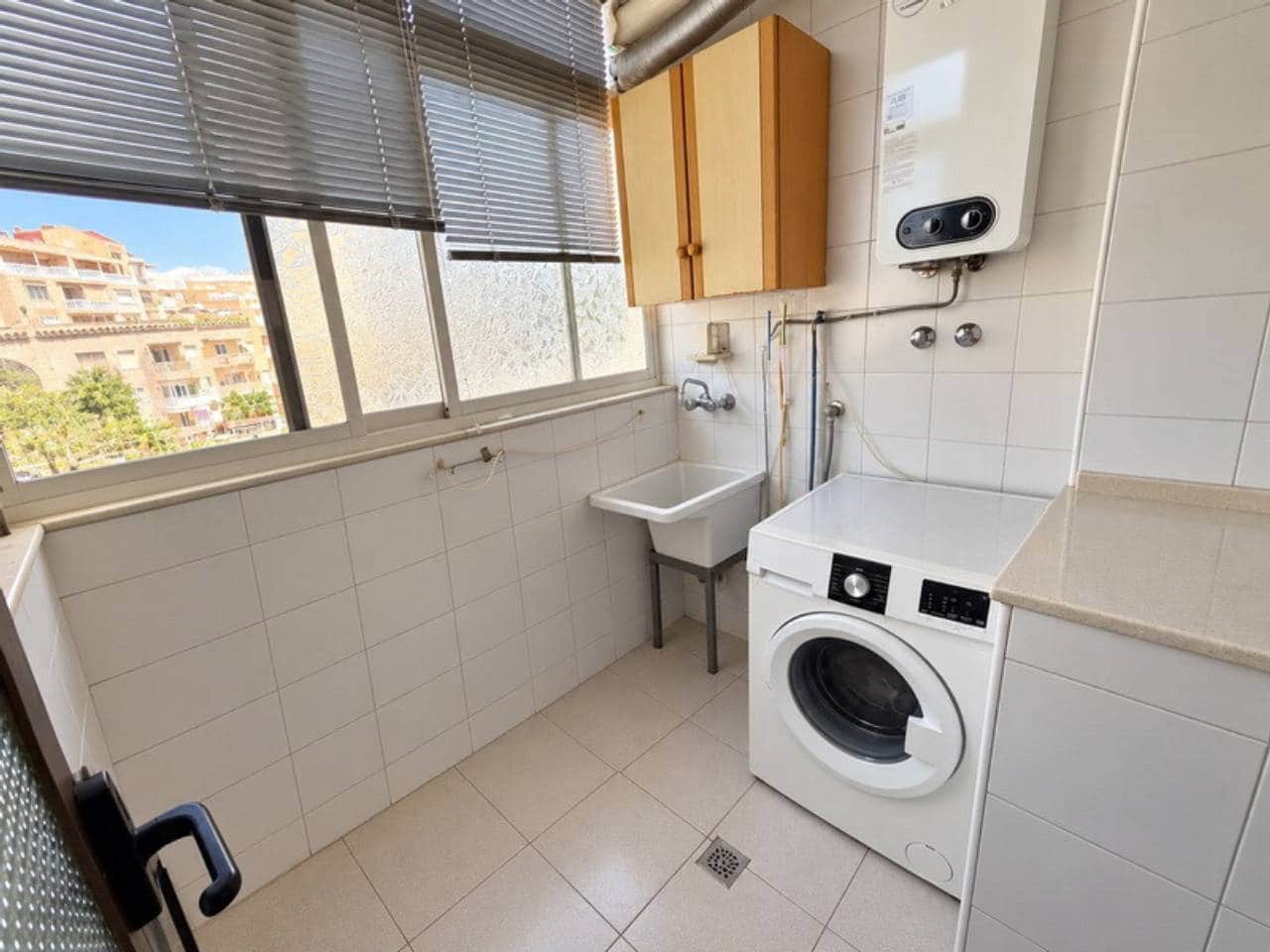 3 bedroom Apartment for sale in Almunecar - € 355,000 (Ref: 10167908)