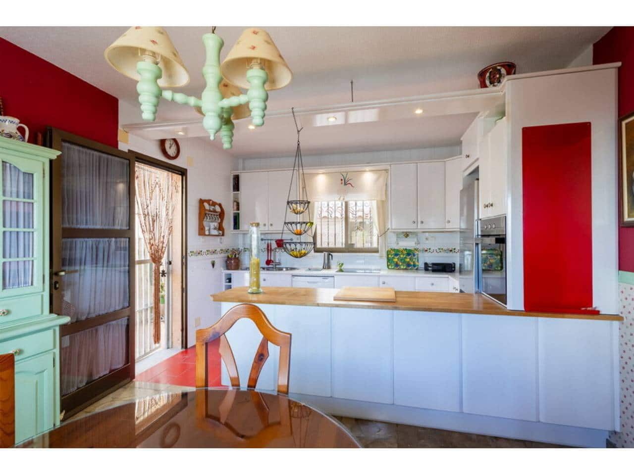 4 soverom Villa til salgs i Almunecar med garasje - € 795 000 (Ref: 10176192)