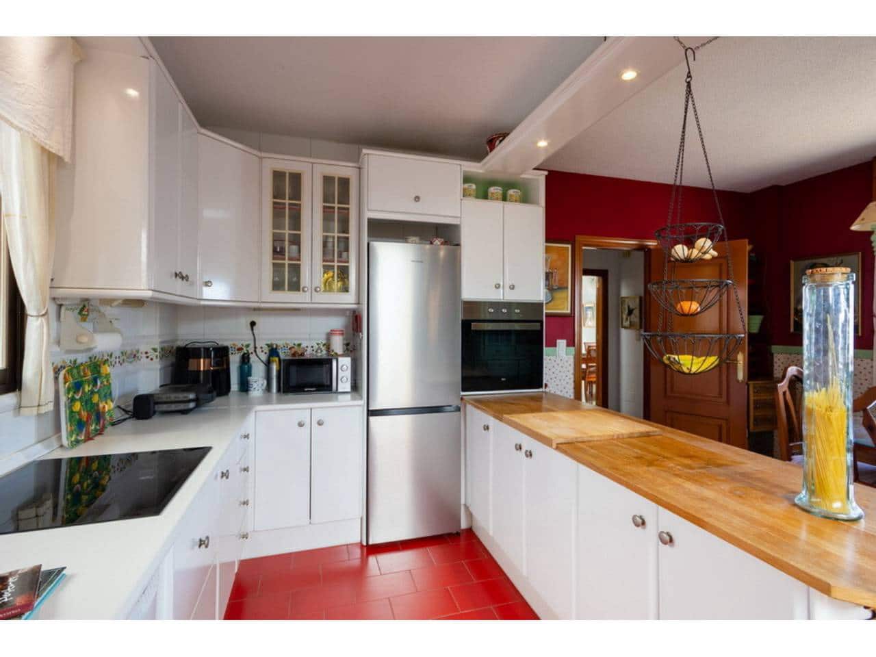 4 soverom Villa til salgs i Almunecar med garasje - € 795 000 (Ref: 10176192)
