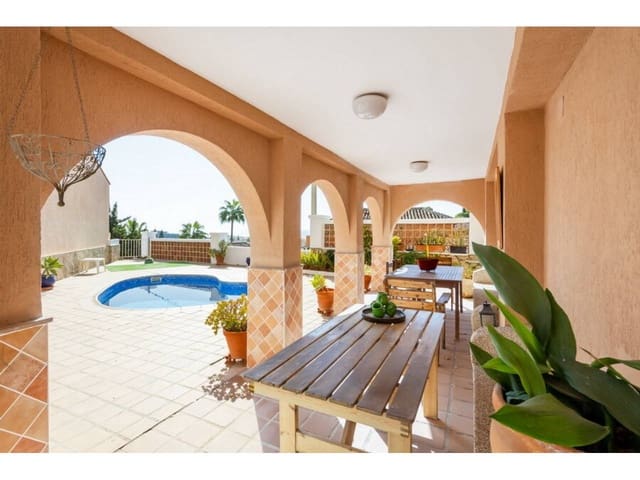 4 soverom Villa til salgs i Almuñécar med garasje - € 795 000 (Ref: 10176192)