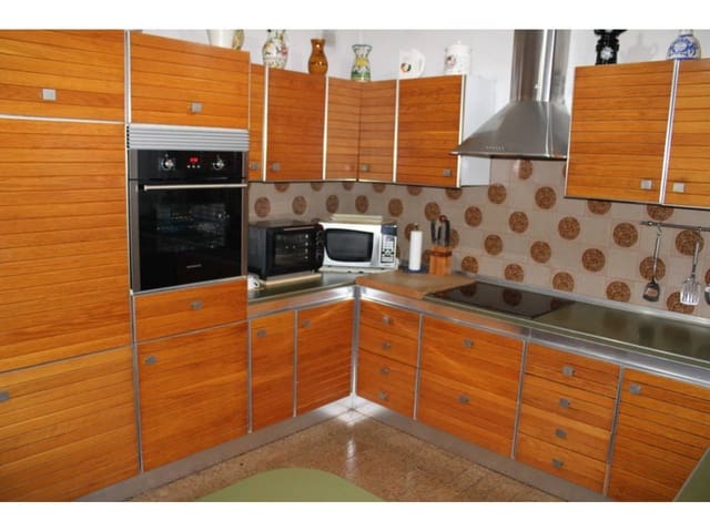 6 sypialnia Willa na sprzedaż w Velilla, Almuñécar z garażem - 650 000 € (Ref: 5192162)