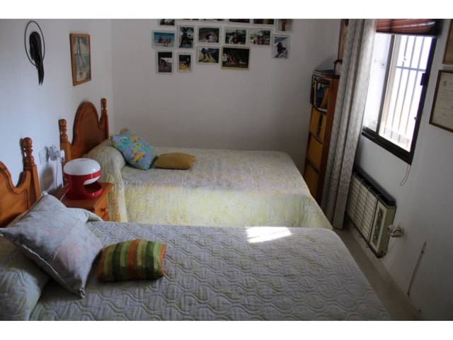 6 sypialnia Willa na sprzedaż w Velilla, Almuñécar z garażem - 650 000 € (Ref: 5192162)