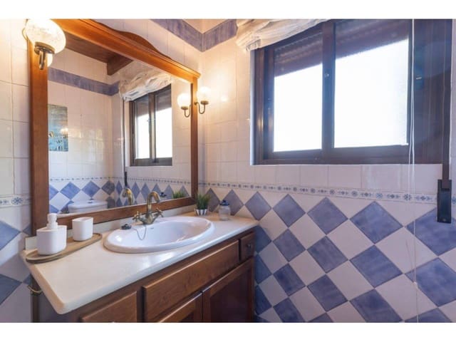 5 soveværelse Villa til salg i Taramay, Almuñécar med swimmingpool - € 750.000 (Ref: 5709772)