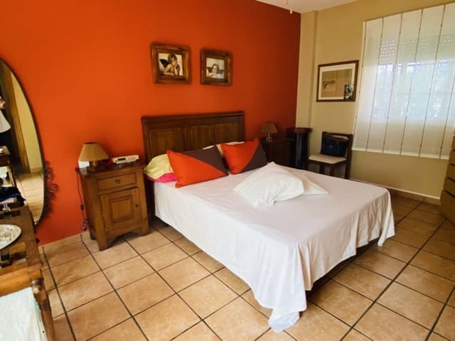 3 Zimmer Villa zu verkaufen in Almuñécar mit Pool Garage - 680.000 € (Ref: 6747099)