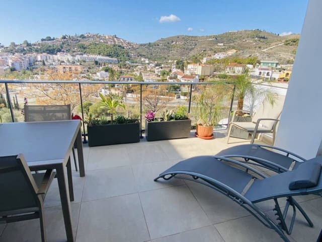 3 bedroom Apartment for holiday rental in Almuñécar with pool garage - € 900 (Ref: 6834683)