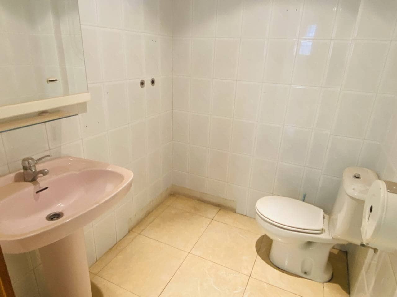Local Commercial à louer à Almunecar - 1 200 € (Ref: 6928109)