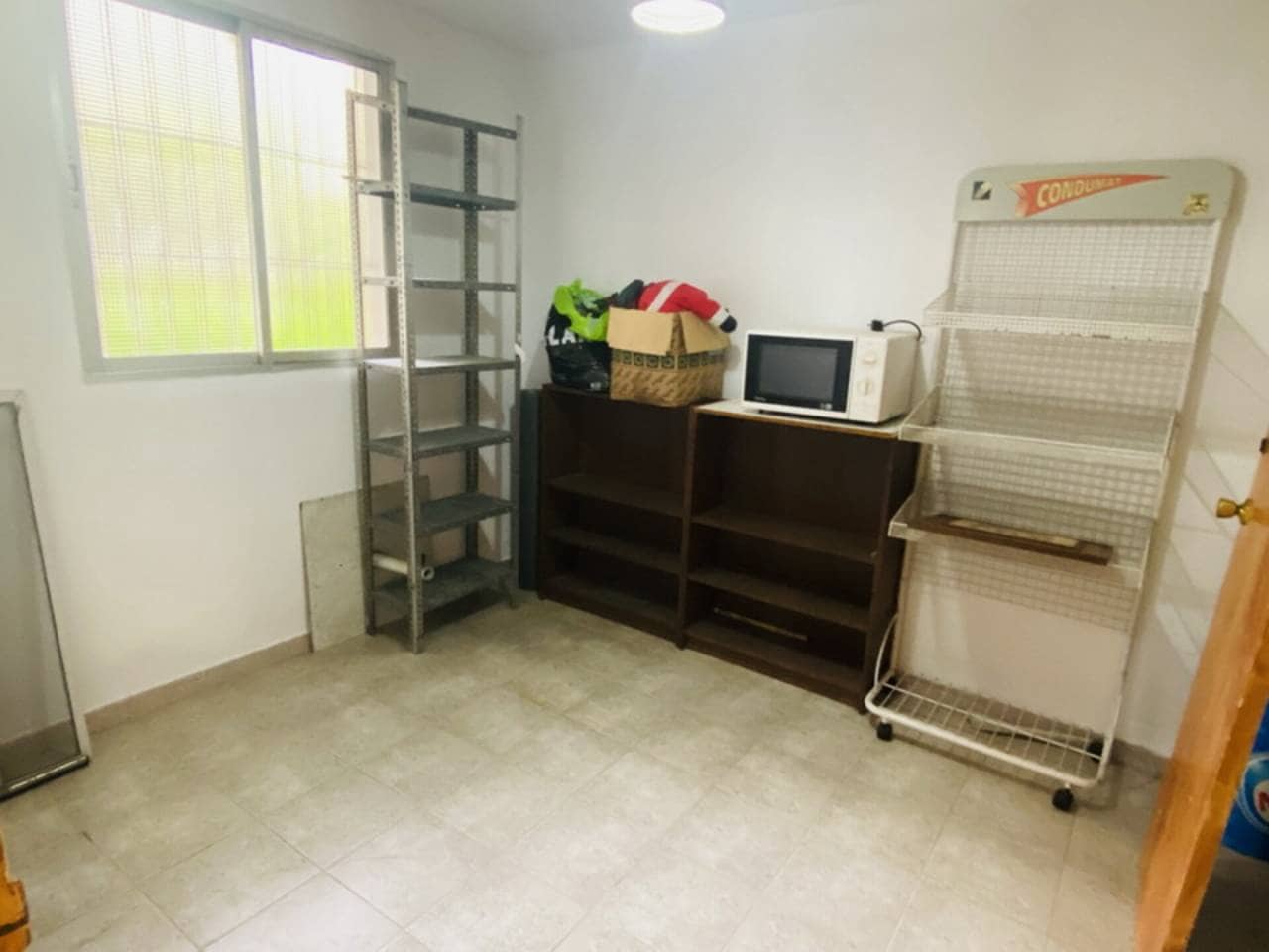 Local Commercial à louer à Almunecar - 1 200 € (Ref: 6928109)