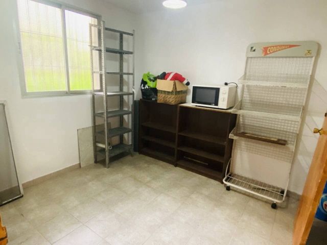 Local Commercial à louer à Almuñécar - 1 200 € (Ref: 6928109)