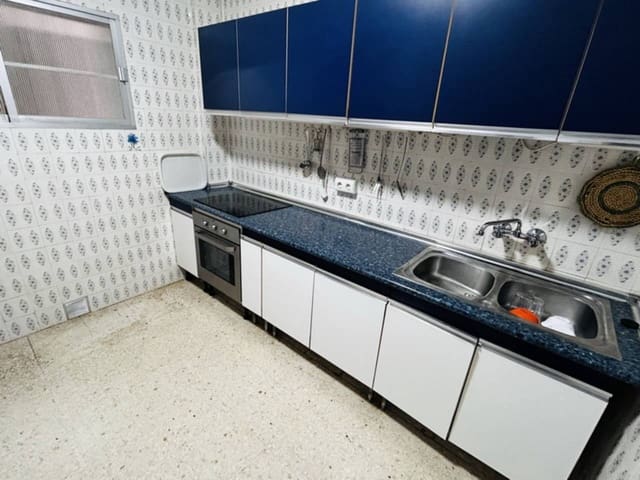 2 bedroom Apartment for holiday rental in Almuñécar with pool - € 490 (Ref: 7131318)